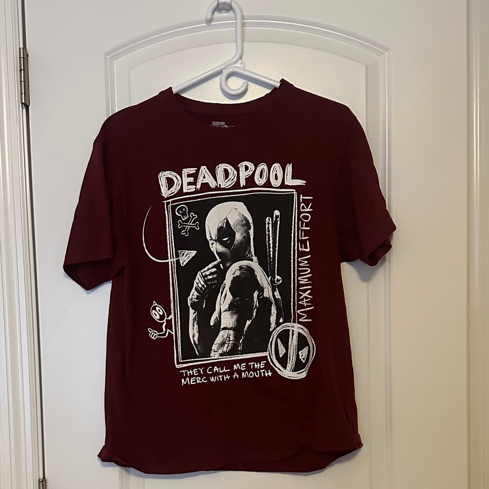 Deadpool Graphic Tee -Burgundy
